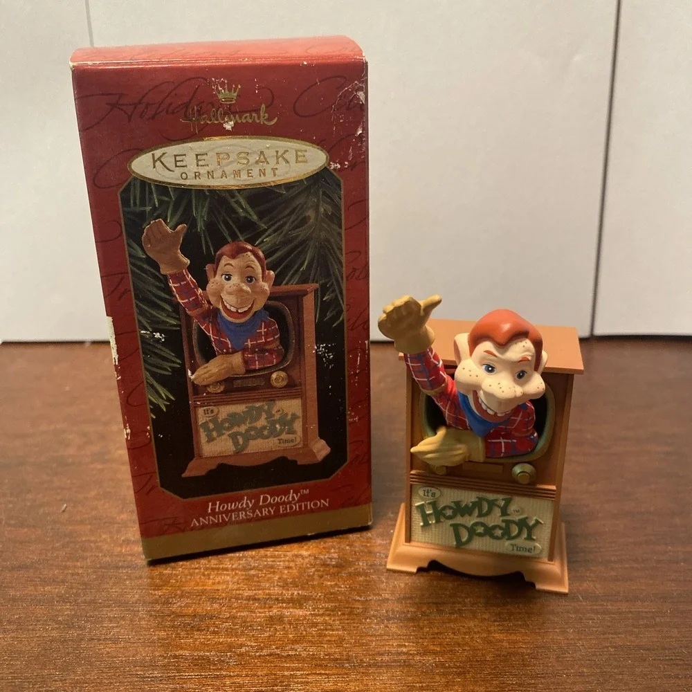 Vintage Hallmark Keepsake Christmas Ornament 1997 Howdy‎ Doody Coming Out Of TV